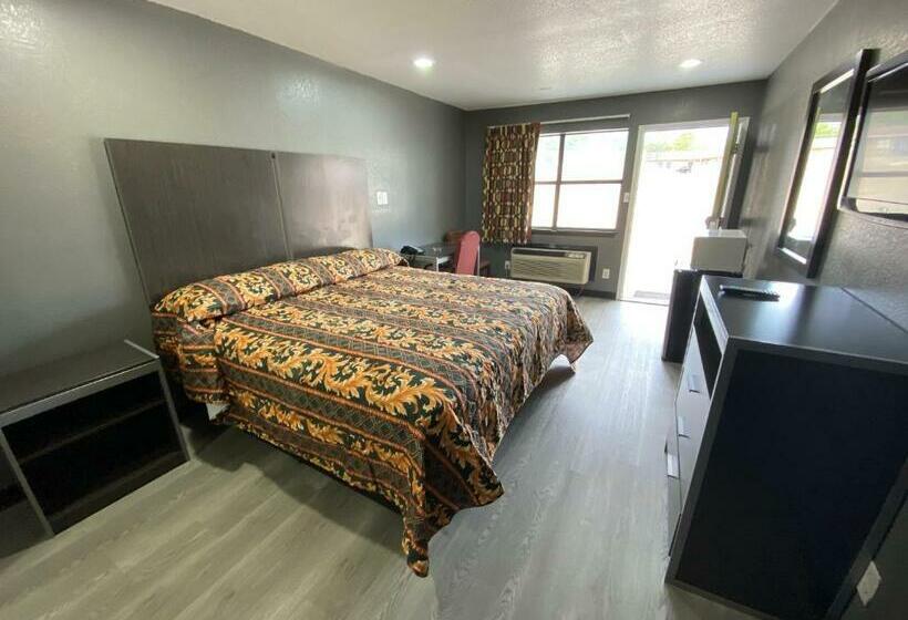 غرفة قياسية سرير كينج, Town House Motel