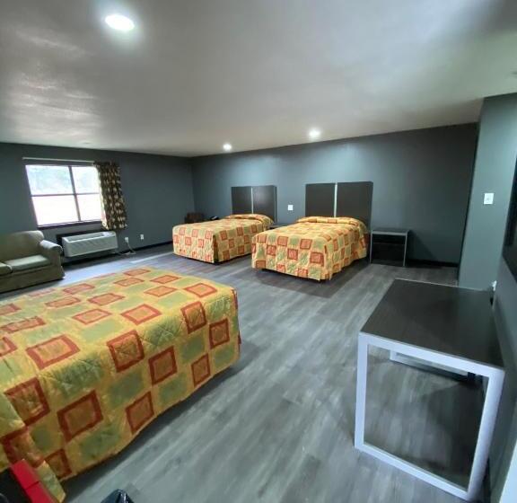 Номер Стандарт Трехместный, Town House Motel