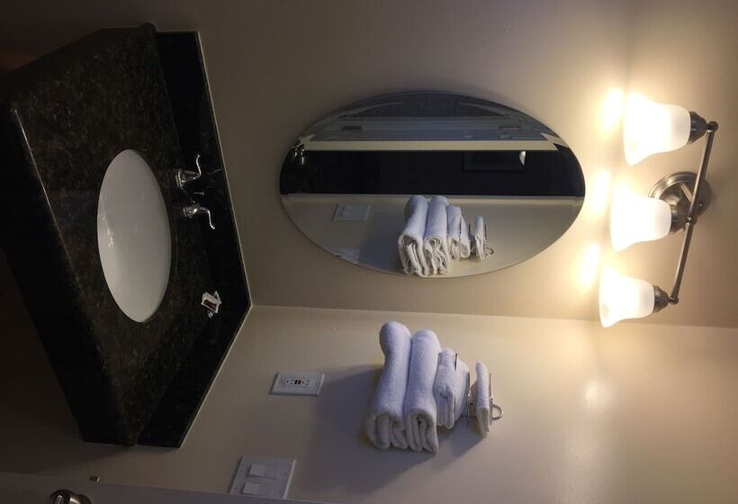 غرفة قياسية, Wagon Wheel Motel