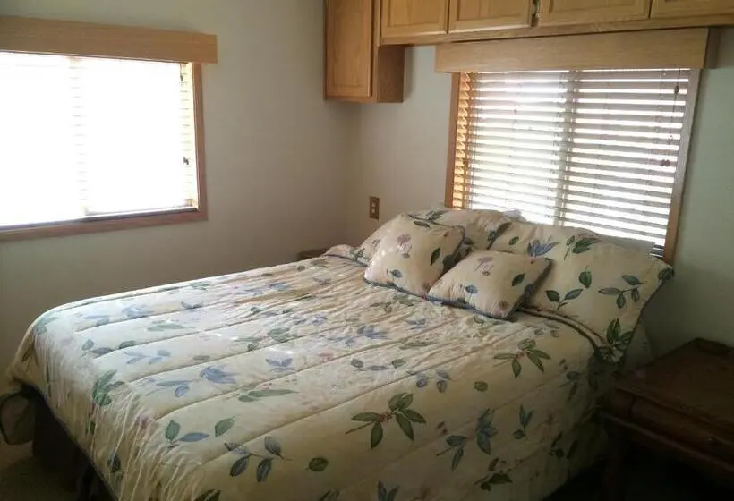 スタンダードインサイドビュールーム, Whaleshead Beach Resort