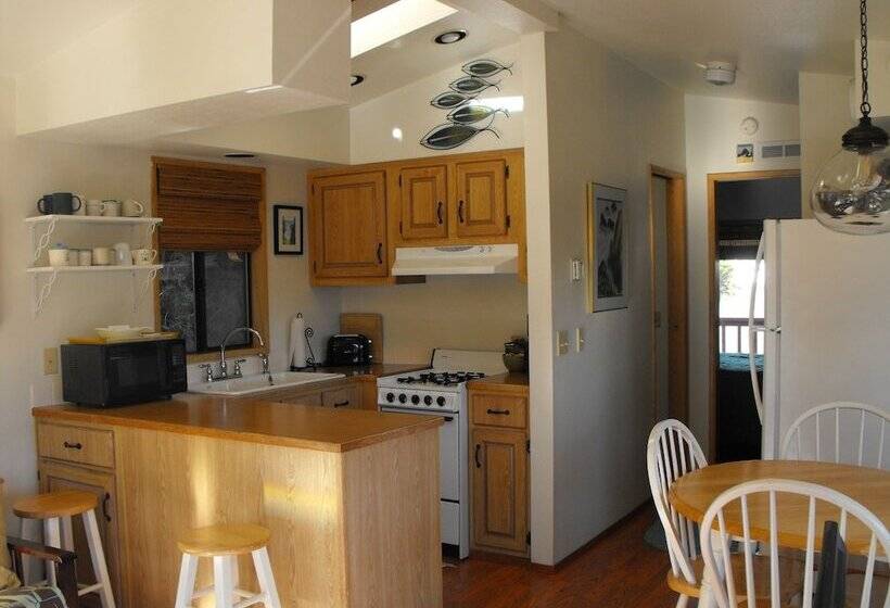 Хижина, Whaleshead Beach Resort