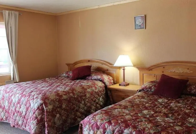 2ダブルベッドのスタンダードルーム, Whitney Portal Hotel And Hostel