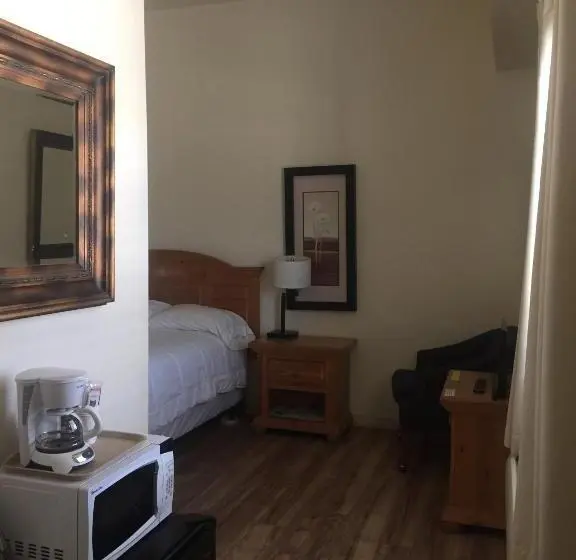 身障者適用スタンダードルーム, Whitney Portal Hotel And Hostel
