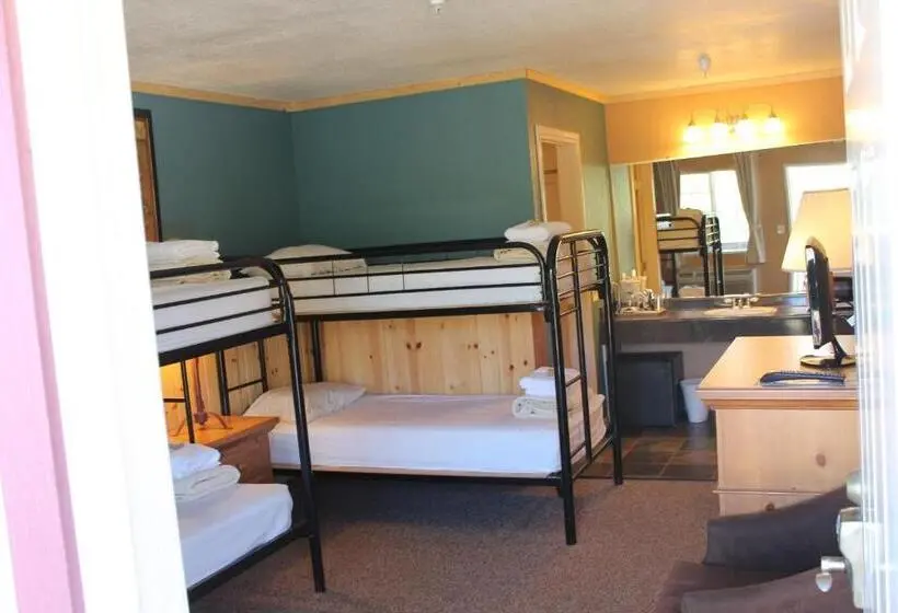 ルームシェアのワンベッド, Whitney Portal Hotel And Hostel