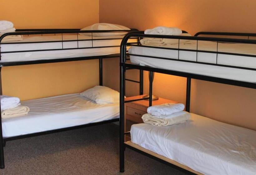 공동 객실, Whitney Portal Hotel And Hostel