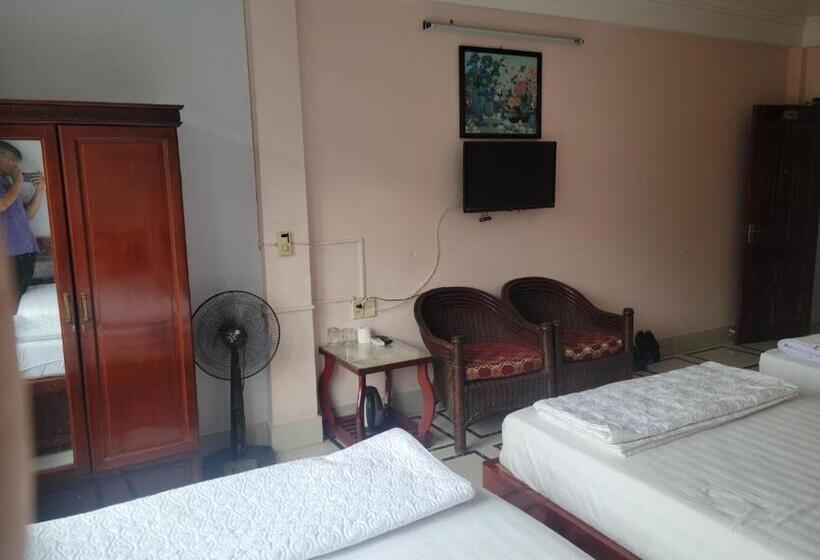 اتاق استاندارد سه نفره, Khách Sạn Minh Gia 1
