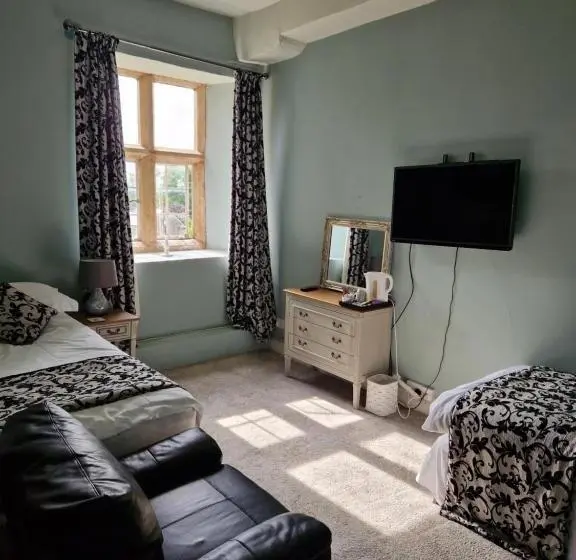 ガーデンビュースタンダードルーム, 2 Stanhope Hall B&b