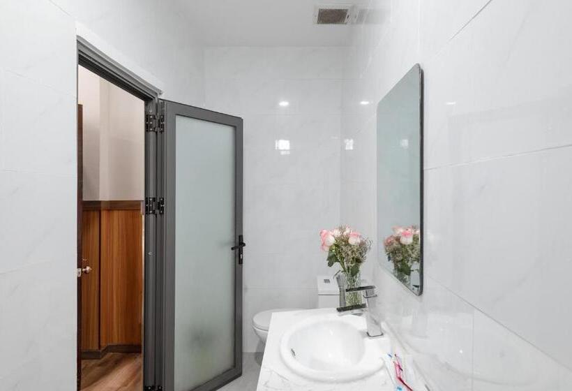 اتاق استاندارد سه نفره, Khách Sạn Hiệp Phong