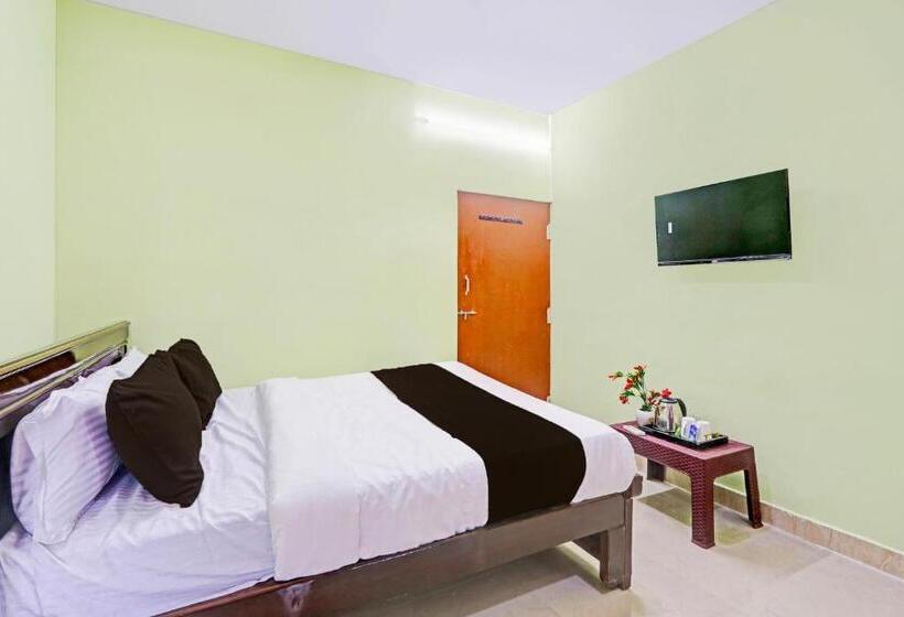 三人经典房间, O Plaza