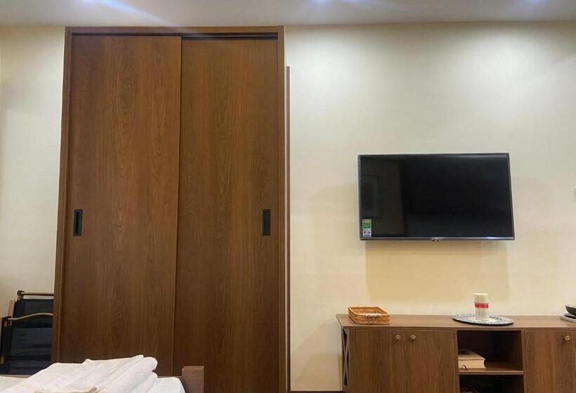 استودیو استاندارد با بالکن, An Thường House