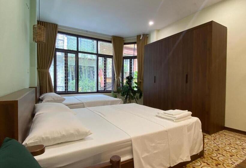 2 Bedroom Family Apartment with Views, An Thường House