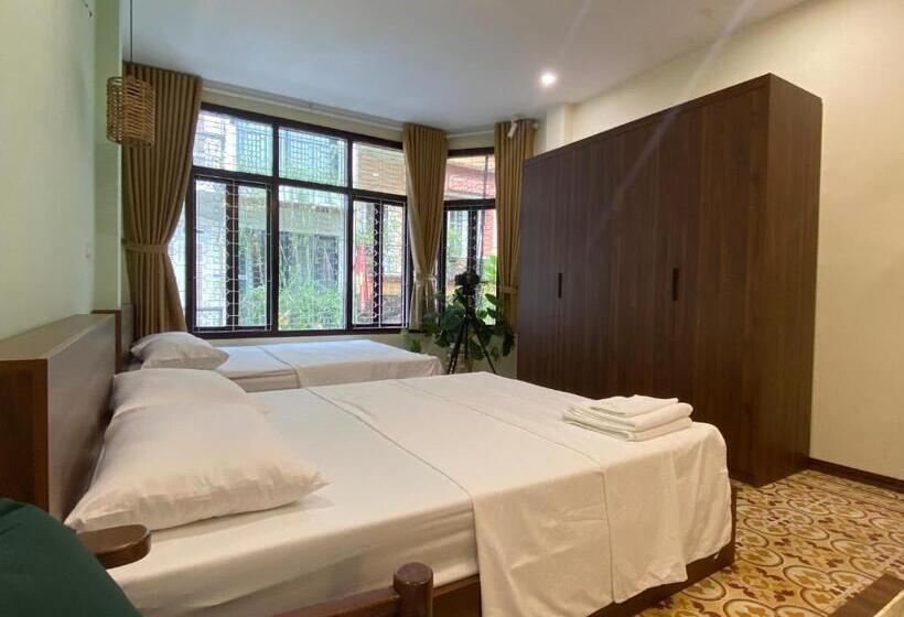 2 Bedroom Family Apartment with Views, An Thường House