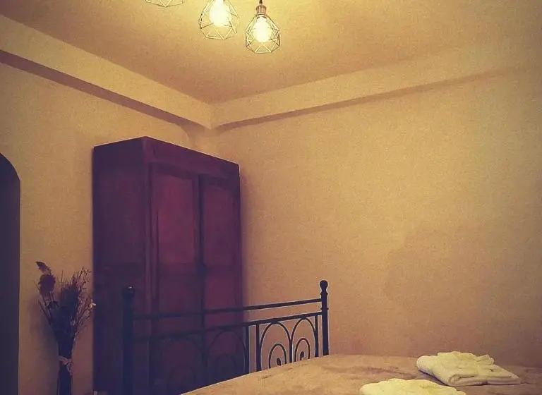 スタンダードルーム, B&b Ramirise