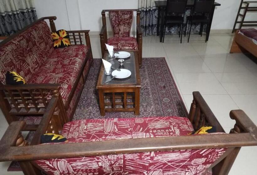 ファミリールーム, Friendstar