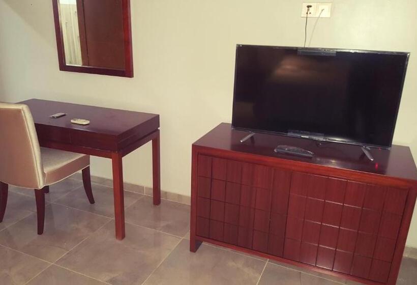 اتاق استاندارد یک نفره, Ambassadors