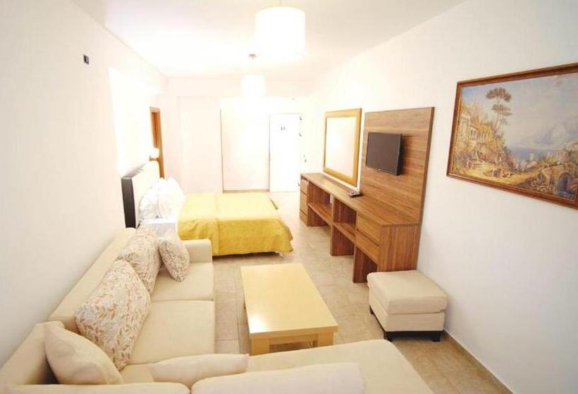 Deluxe Suite Sea View, Grecce