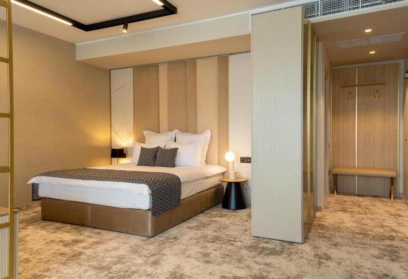 Люкс Повышенной Комфортности, Lupa By Bueno