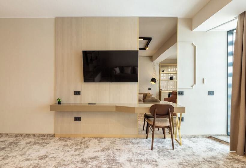 Люкс Повышенной Комфортности, Lupa By Bueno