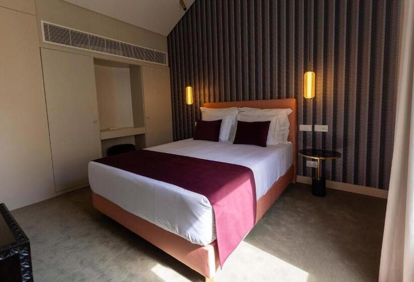 스위트, Mastro Discoveries And Memories