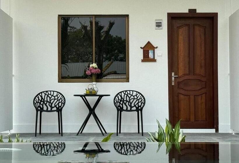 سوییت, The Jungle