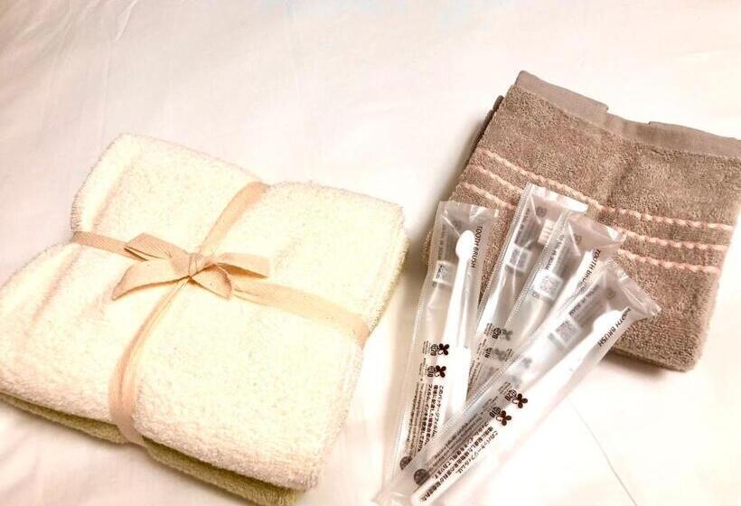 غرفة قياسية, Little Garden