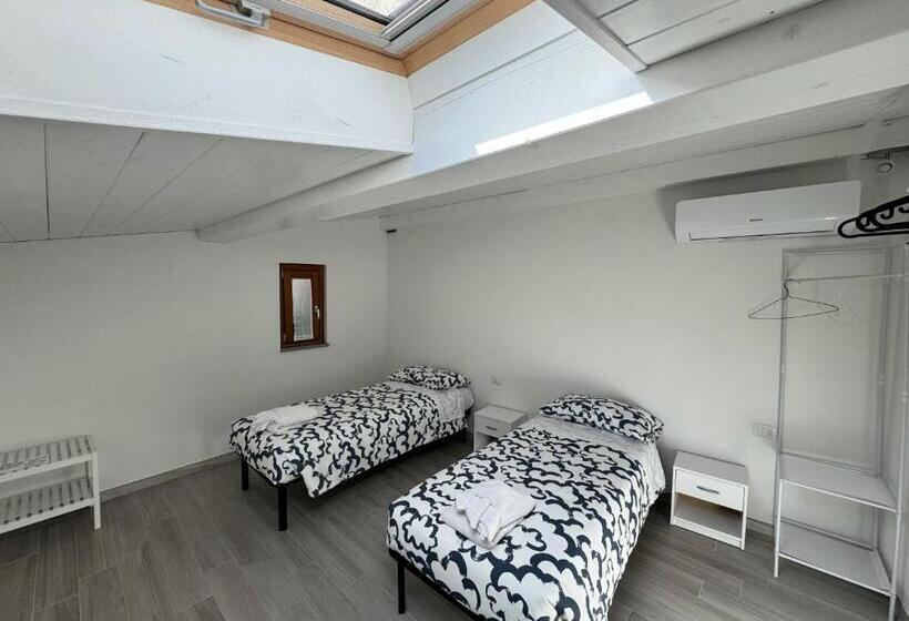 חדר סטנדרט חדר אמבטיה משותף, La Piazzetta   Affittacamere