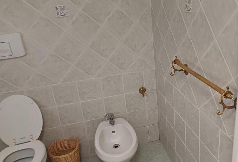 غرفة سوبيريور, Malì