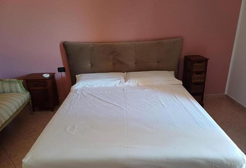 חדר משפחתי, Malì