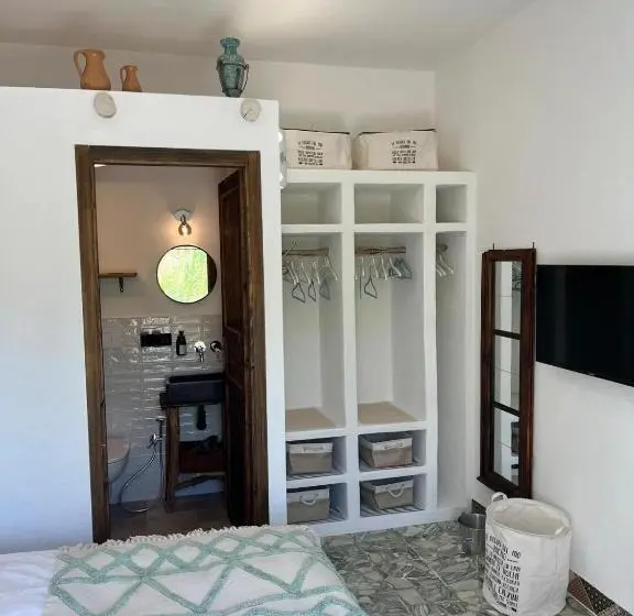 スタンダードルーム, B&b San Gavino