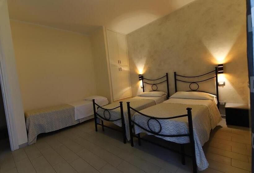 스탠다드 트리플 룸, Le Tre Stelle