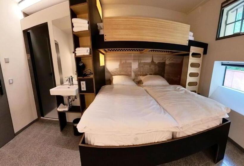 스탠다드 트리플 룸, Das Kittchen