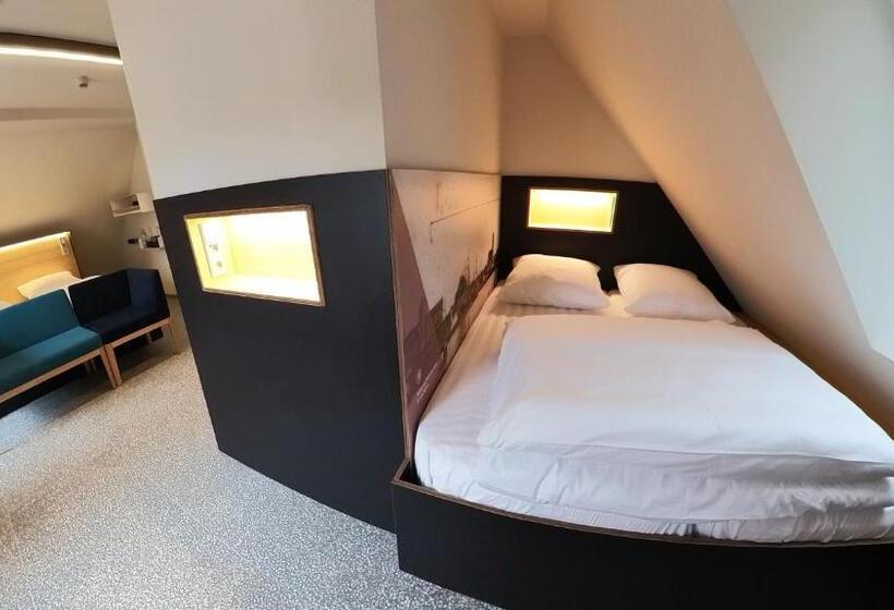 클래식 4인 룸, Das Kittchen