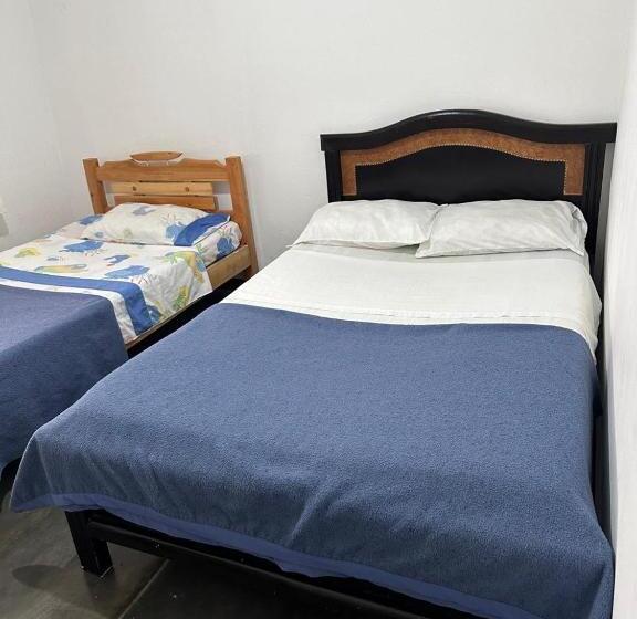 غرفة ديلوكس, El Patriarca