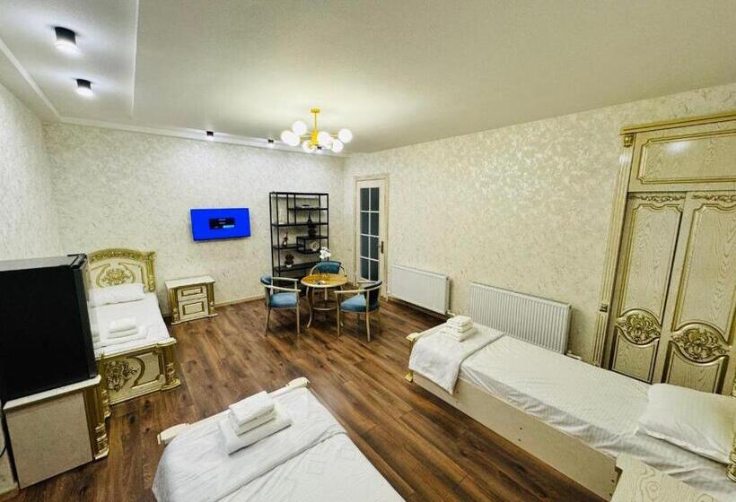 اتاق استاندارد سه نفره, Integral