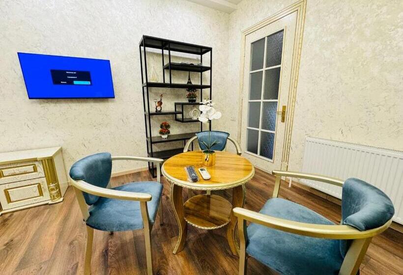 اتاق استاندارد سه نفره, Integral