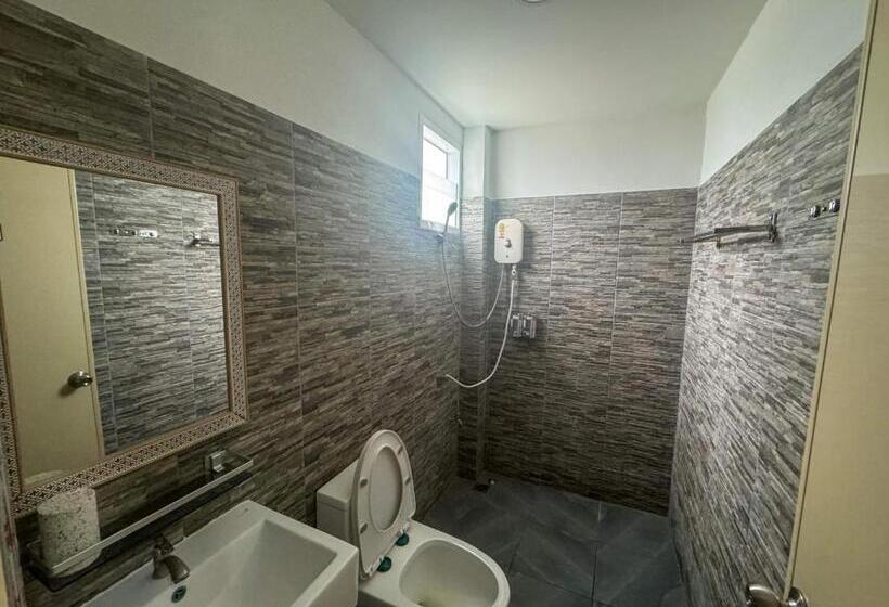 デラックスルーム, Toraneethai Homestay Amphawa