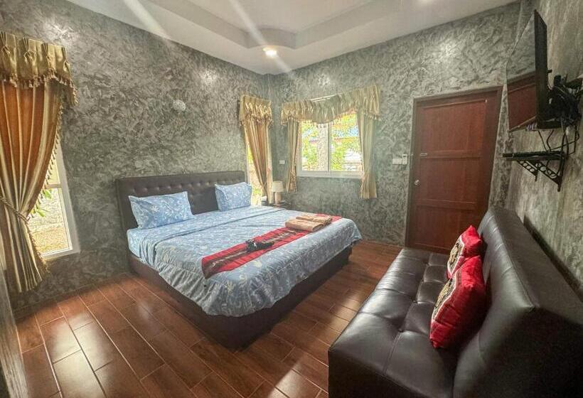 スーペリアールーム, Toraneethai Homestay Amphawa