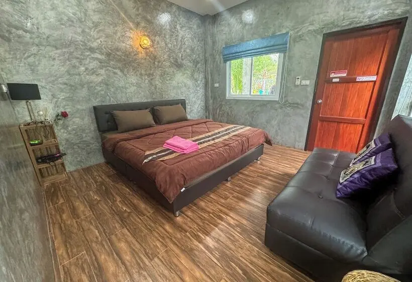 デラックスルーム, Toraneethai Homestay Amphawa