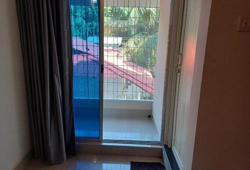 غرفة ديلوكس مزودة بشرفة, The Urban Escape