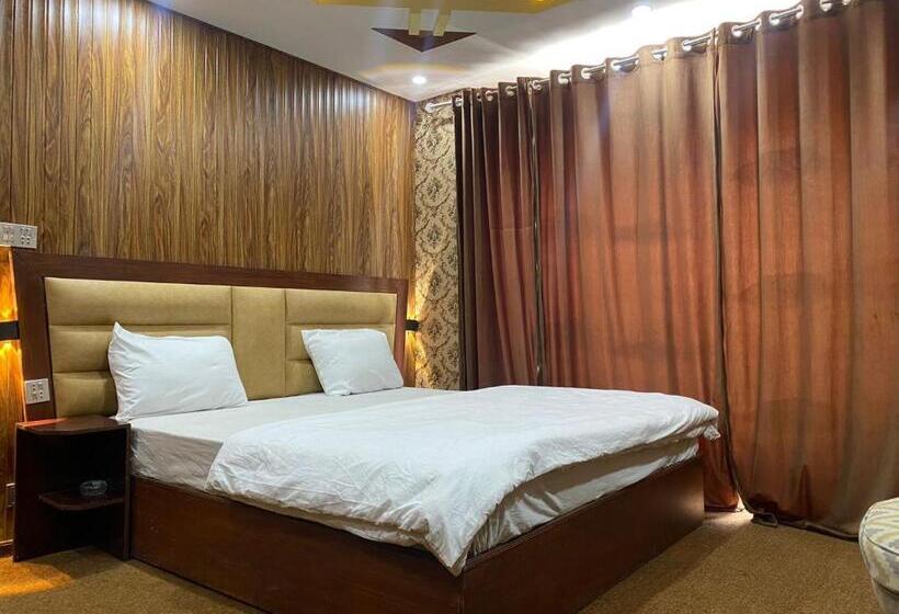 اتاق لوکس, Baltistan Resort Kachura