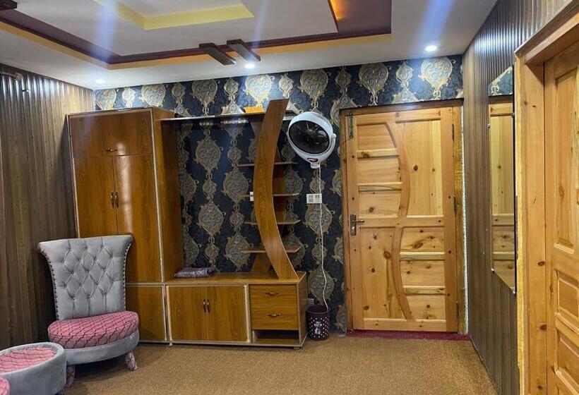اتاق استاندارد, Baltistan Resort Kachura