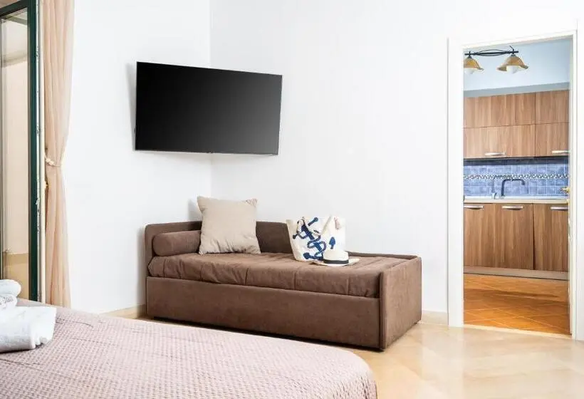 اتاق استاندارد چهار تخته, Bella Stabia Rooms