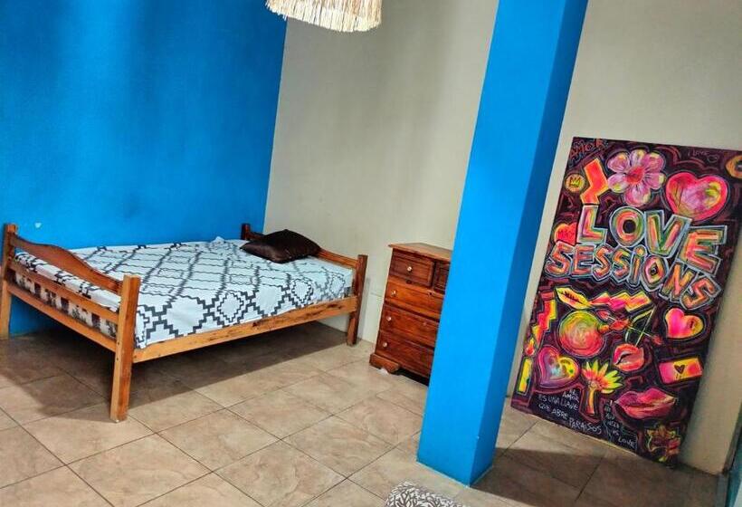 غرفة قياسية, Casa Hostal I Love Montañita