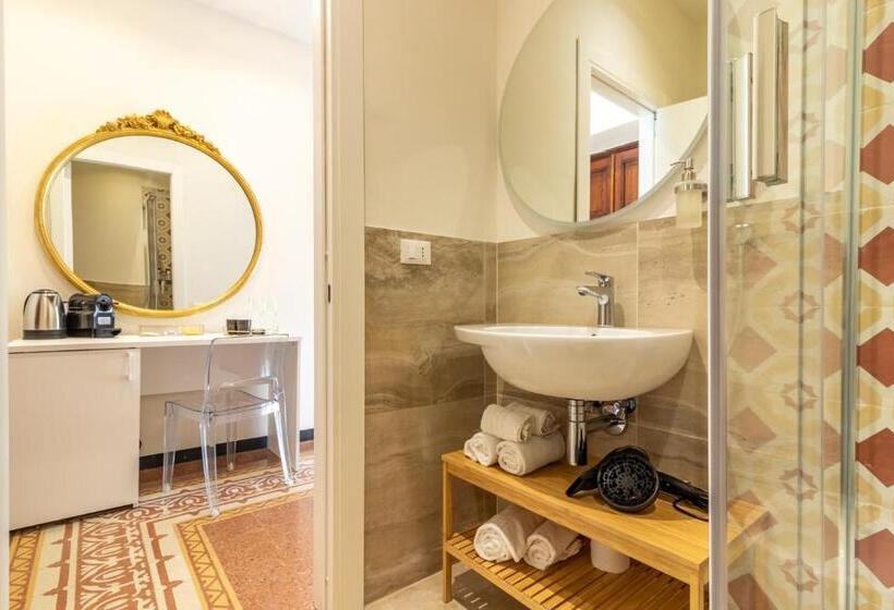 اتاق لوکس چهار تخته, Oldoini Luxury Apartment And Suites