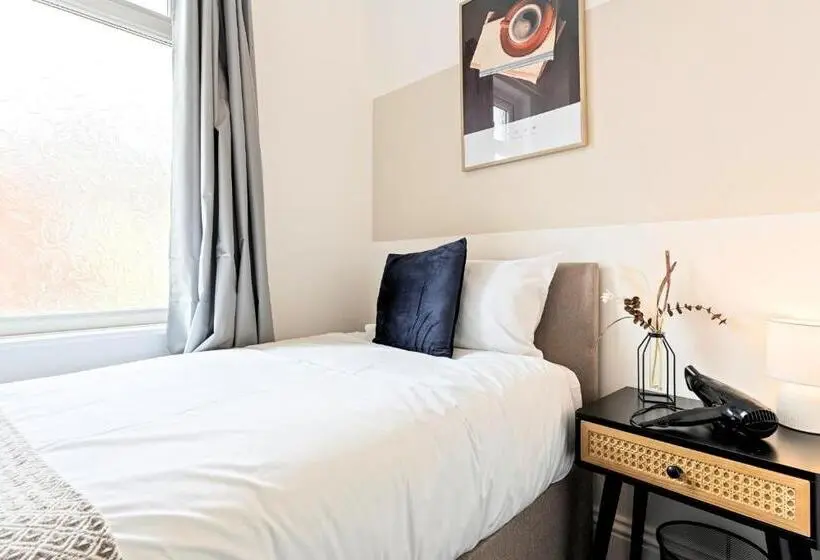 スタンダードシングルルーム, Suite #2 Central Location Private Ensuite, Smart Tv, Fast Wifi And Free Parking By Yoko Proper