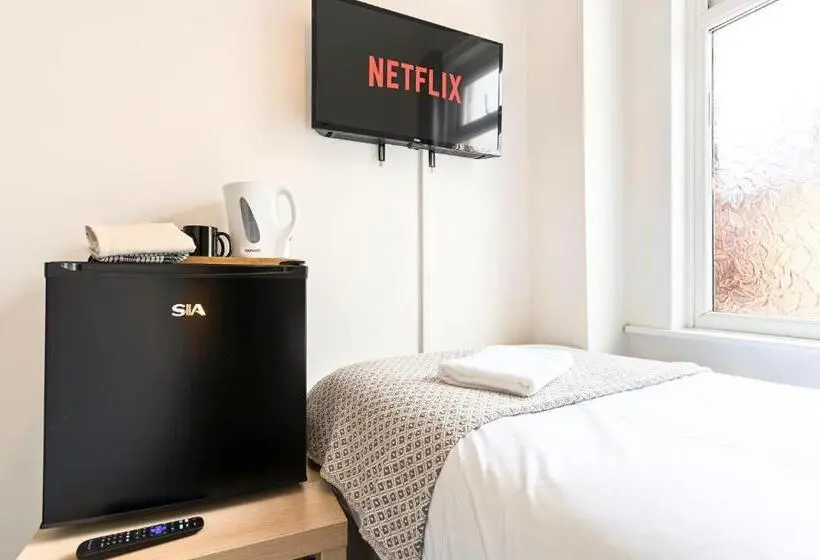 スタンダードシングルルーム, Suite #2 Central Location Private Ensuite, Smart Tv, Fast Wifi And Free Parking By Yoko Proper