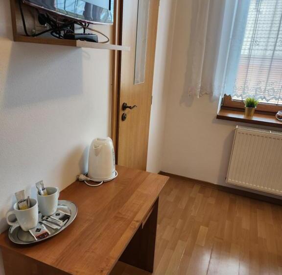 اتاق استاندارد, Radio Hotel Bratislava