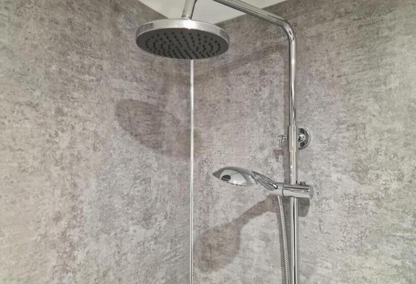 דירת דלוקס 2 חדרי שינה, The Olive Tree Apart