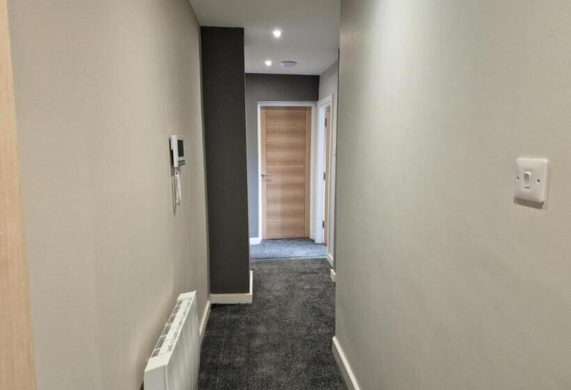 דירת חדר פרמיום, The Olive Tree Apart