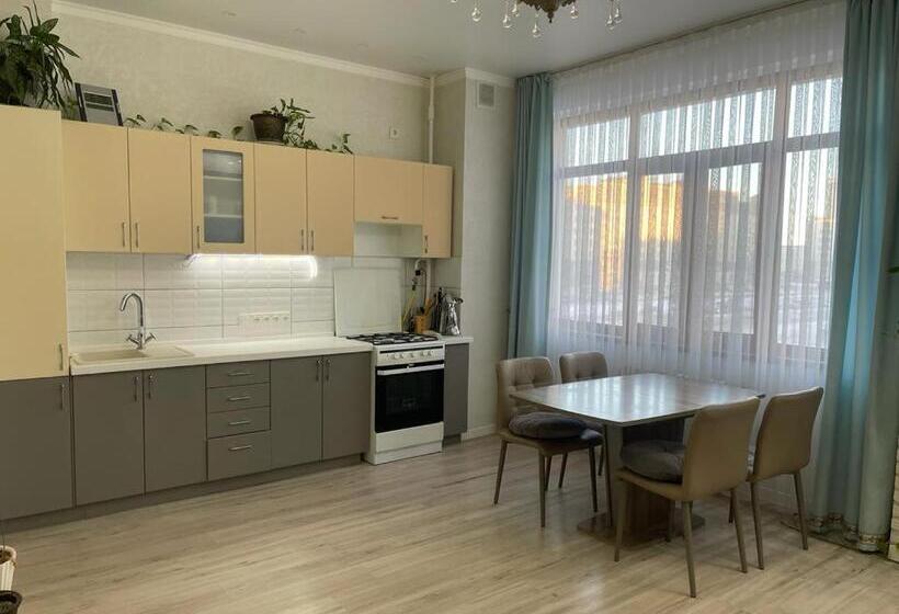 شقة غرفة واحدة, жк инара